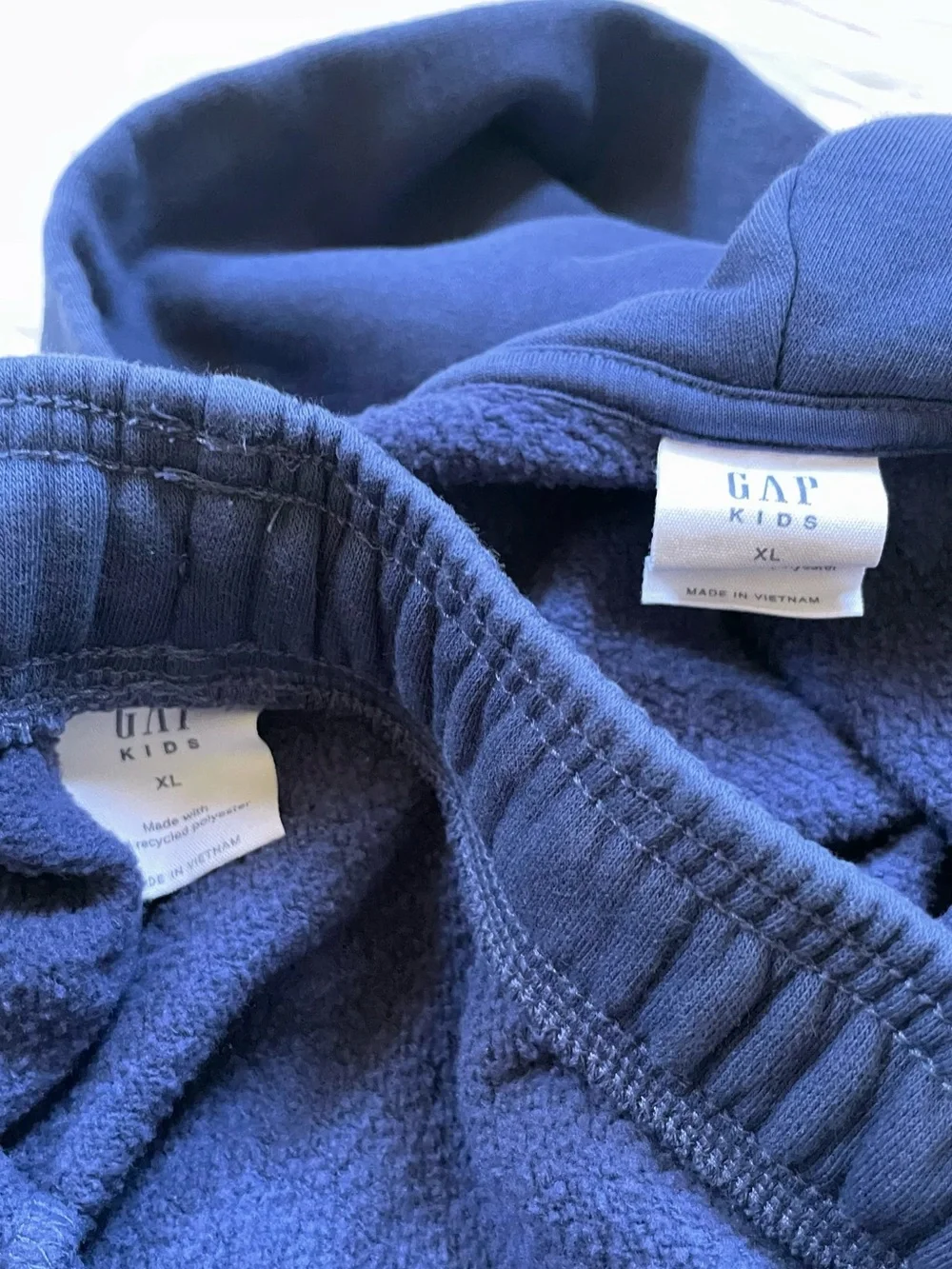Gap Kids VintageSoft Relaxed Zip Up Hoodie And Utility Sweatpants Set